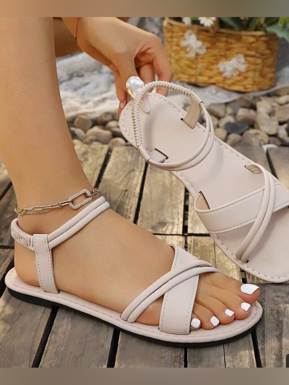 SHEIN Cream Strappy Toe-Ring Flat Sandals